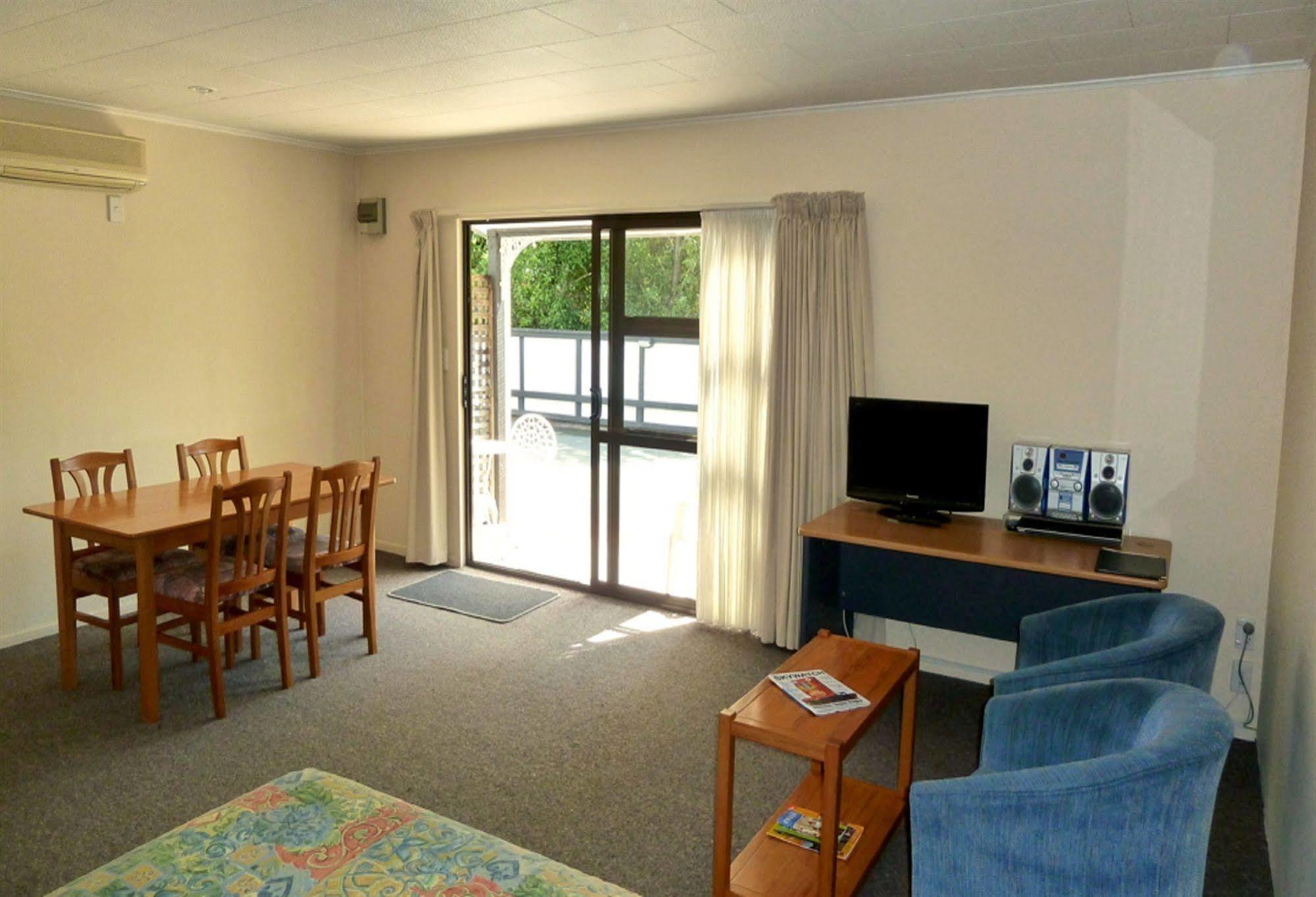 Tudor Lodge Motel Nelson Ngoại thất bức ảnh