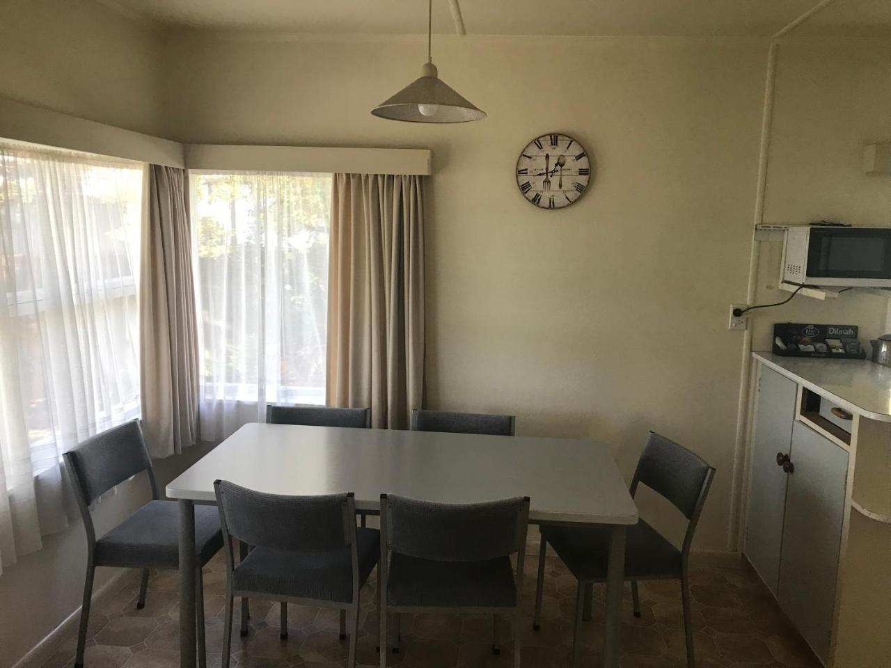 Tudor Lodge Motel Nelson Ngoại thất bức ảnh